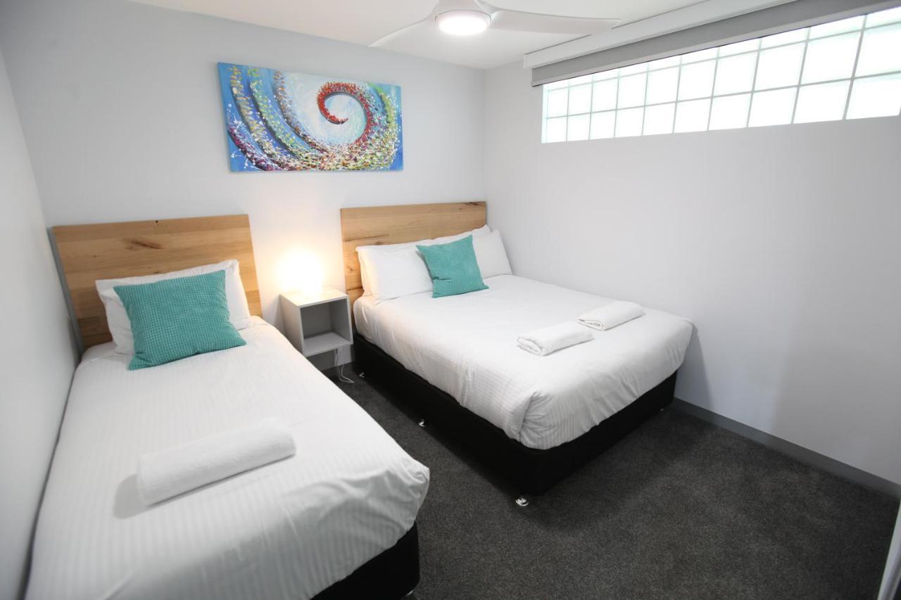 Grand Palais Boolarong Beachside Apartments アレクサンドラ・ヘッドランド エクステリア 写真