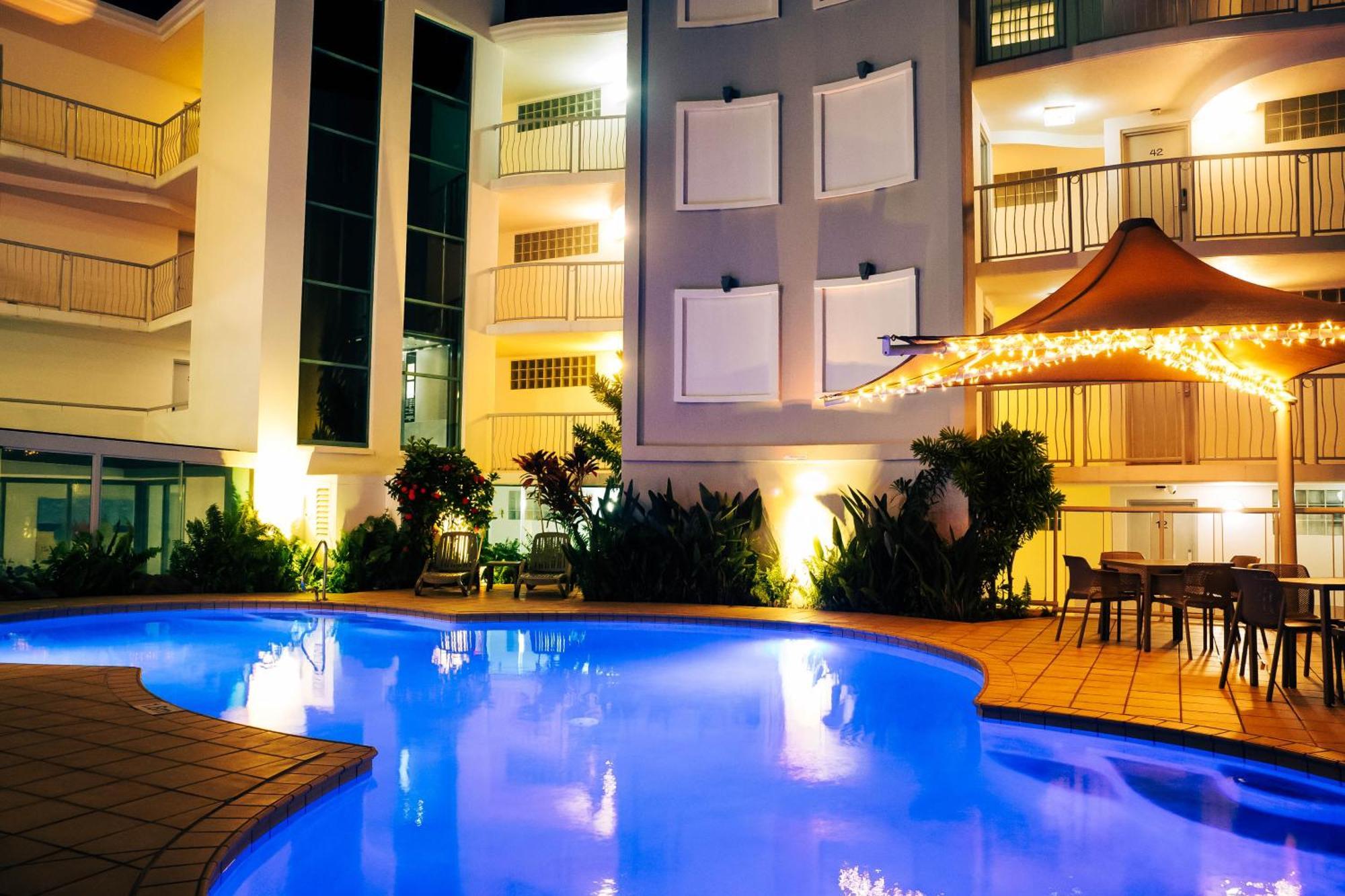 Grand Palais Boolarong Beachside Apartments アレクサンドラ・ヘッドランド エクステリア 写真
