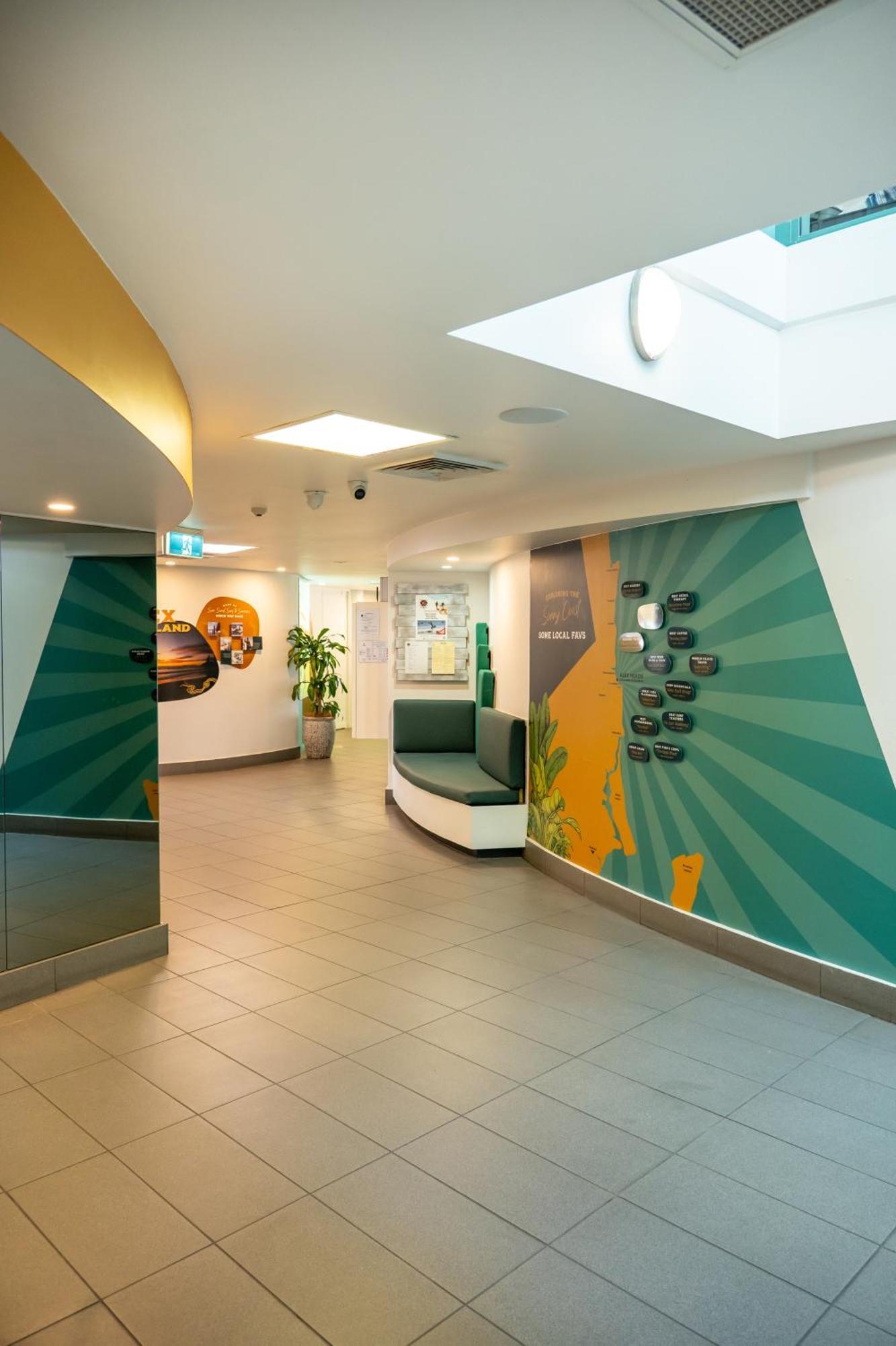 Grand Palais Boolarong Beachside Apartments アレクサンドラ・ヘッドランド エクステリア 写真