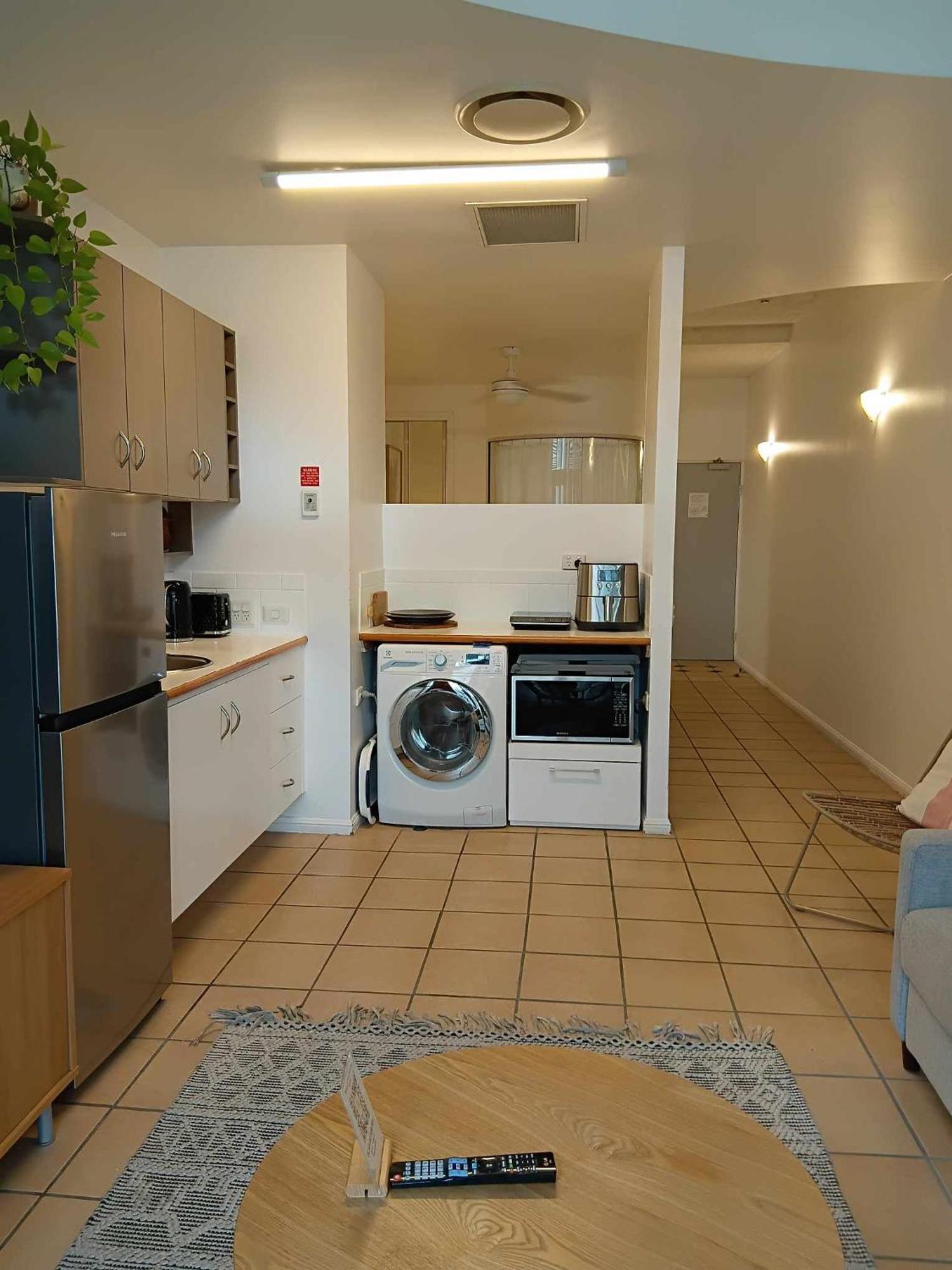 Grand Palais Boolarong Beachside Apartments アレクサンドラ・ヘッドランド エクステリア 写真
